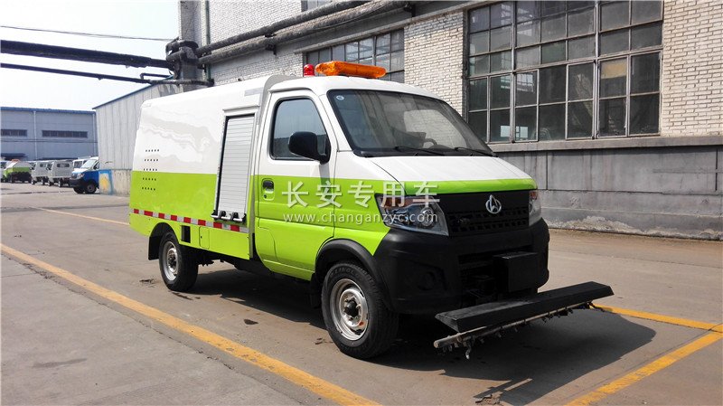 長安路面養(yǎng)護車